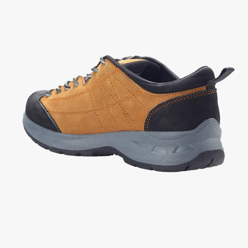 کفش کوهنوردی تاراز قیمت مناسب